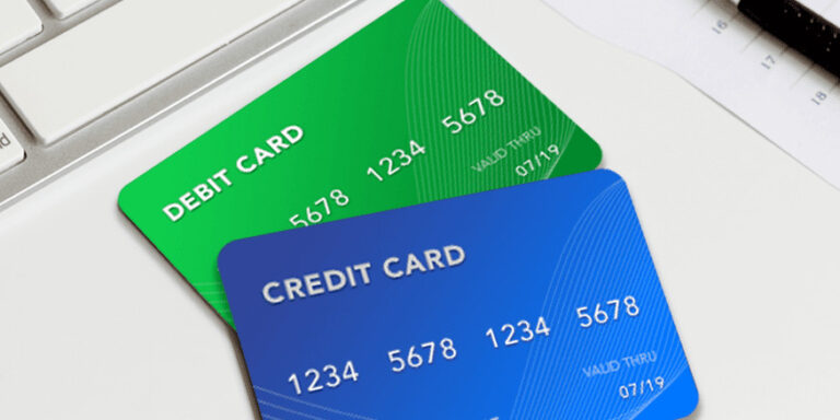 Is It Better to use a Credit Card or Debit Card?